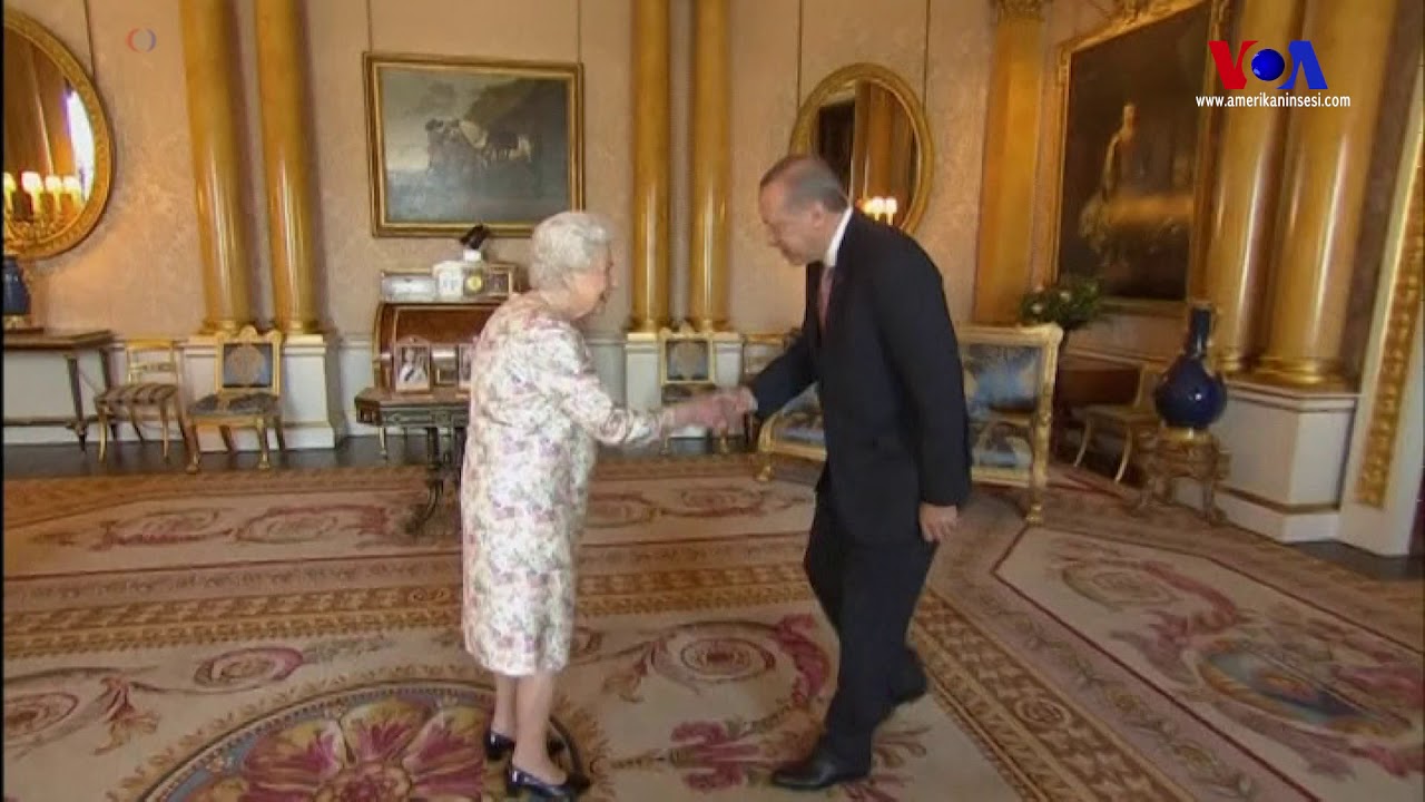 Erdoğan Kraliçe 2. Elizabeth'le Görüştü - YouTube