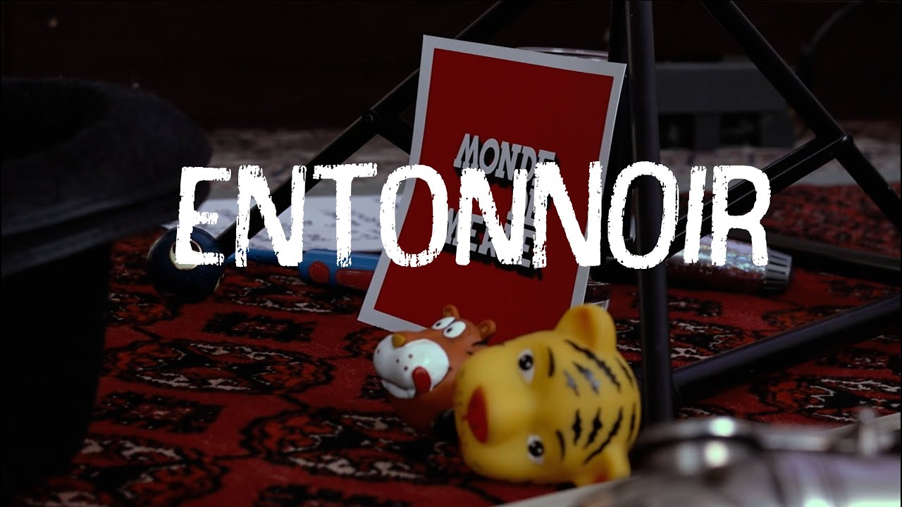 ENTONNOIR - Nuages (texte de Jacques Prévert)