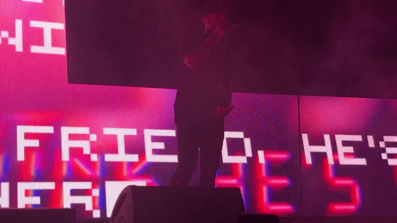 Bryson Tiller No Longer Friends (Live at Watsco Center in Coral