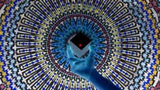 Mira Al Punto Rojo Y Veras La Imagen A Color