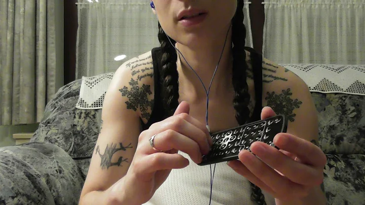 Pretty random video with tapping - ASMR soft spoken (ZOOM mic)