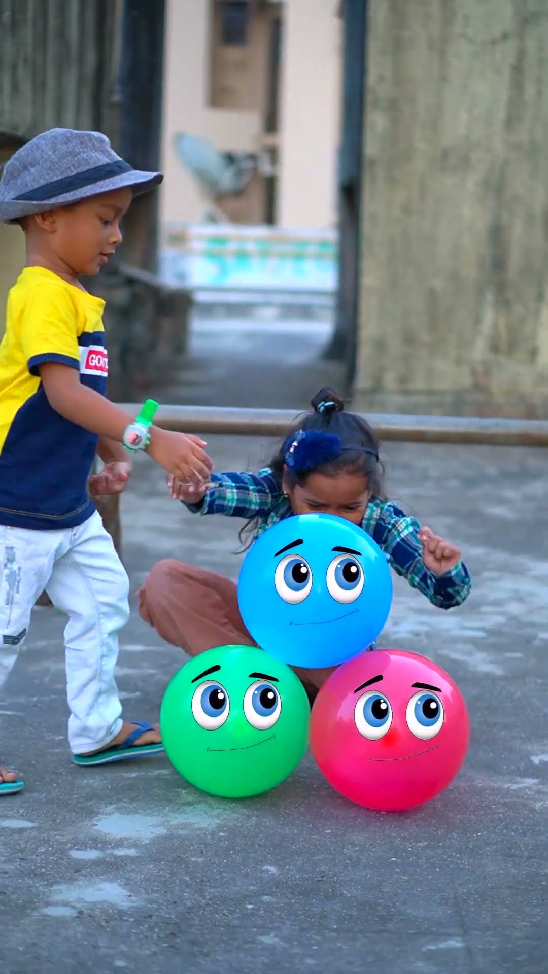 Anam ko sare Balloon fodna hai ?? #shorts #viralvideo #funnyshorts