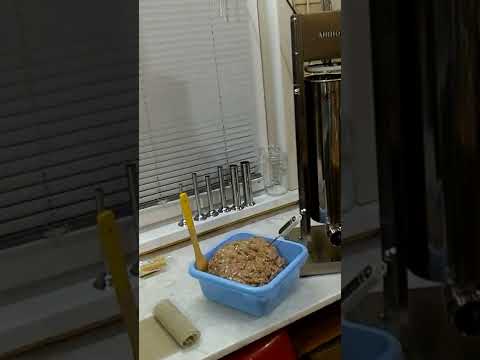 Колбасный шприц с электро приводом 3,5,7,10,15л.