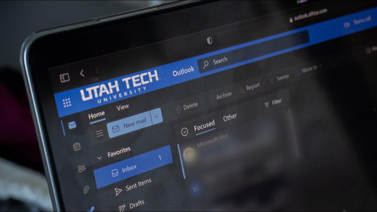 Here s Why We Made The Switch From Gmail To Outlook Offices YouTube