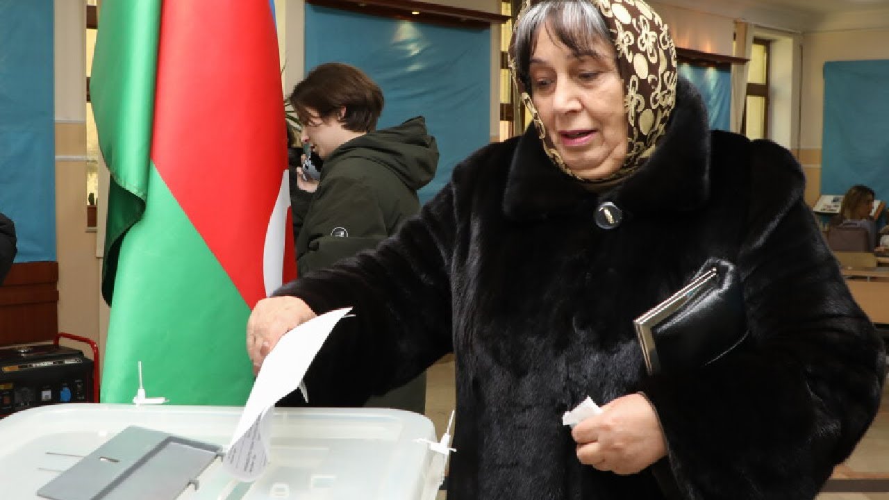 В Москве, Санкт-Петербурге и Екатеринбурге открылись избирательные участки для граждан Азербайджана