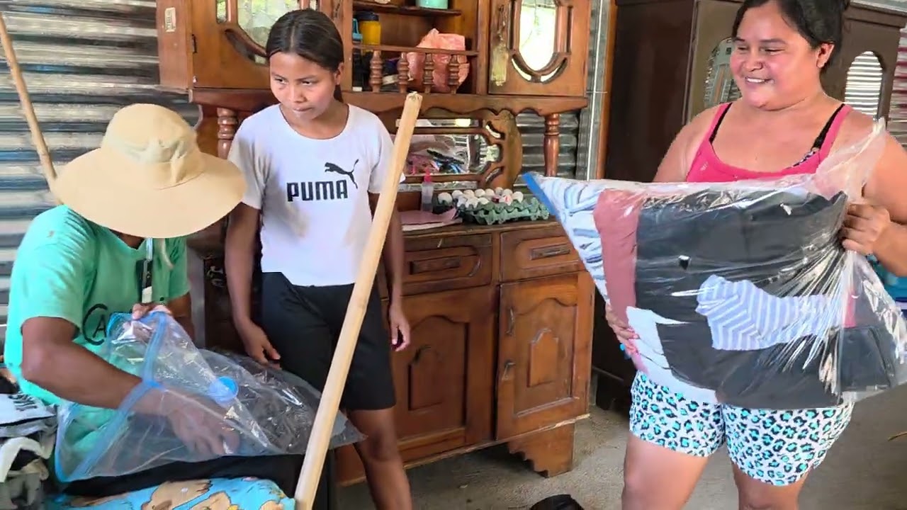 Mandaron algo para el canal en la caja dedes USA. 