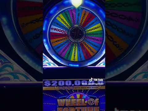 Grand Lisboa Complex @night(short video)