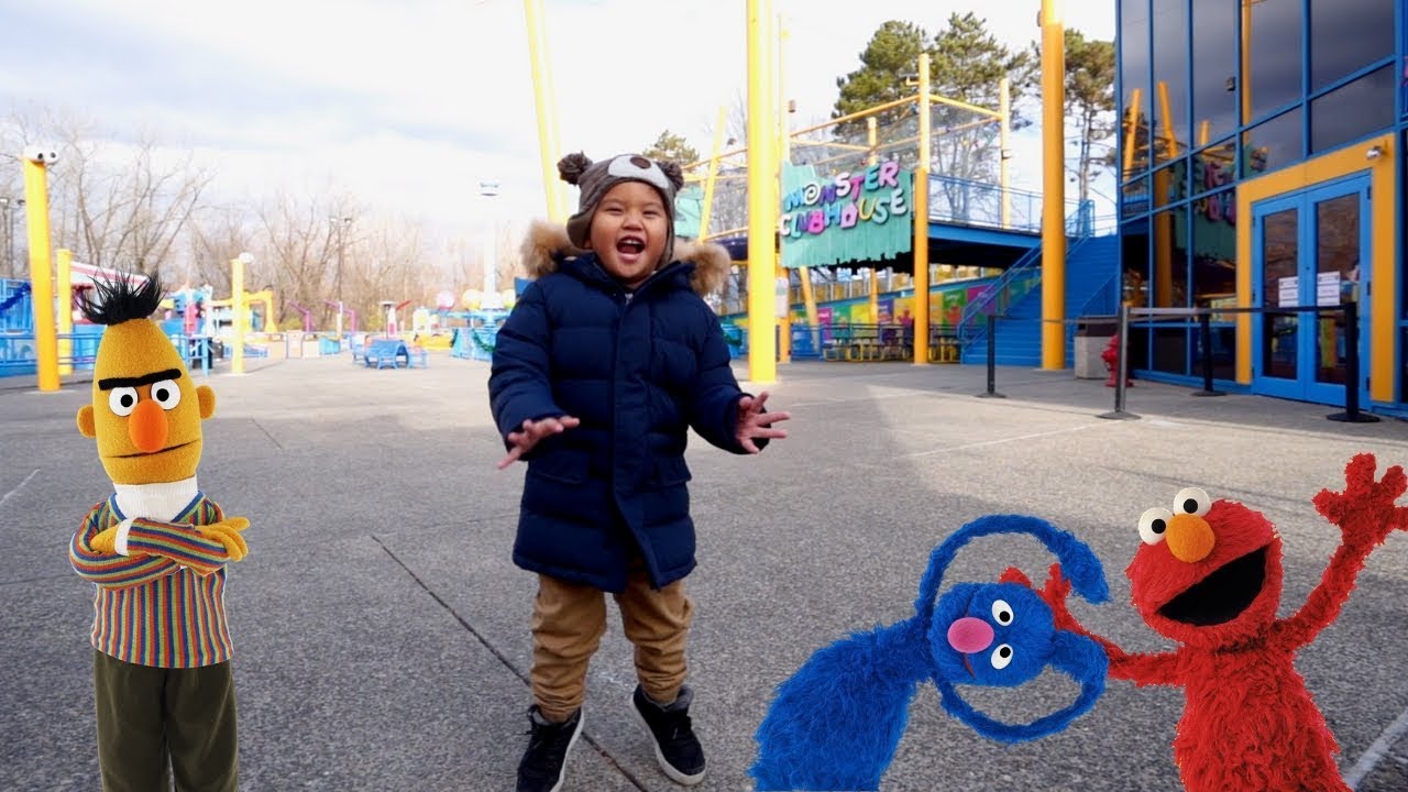 Sesame Place: Strolling inside the empty theme park