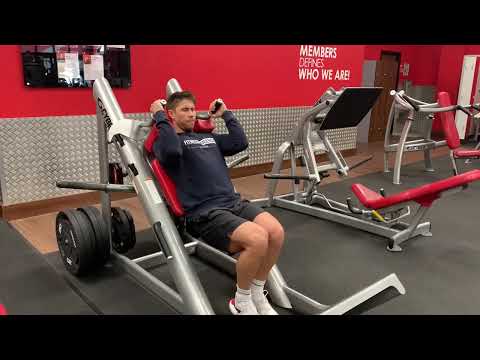 Knee Raise on Hack Squat