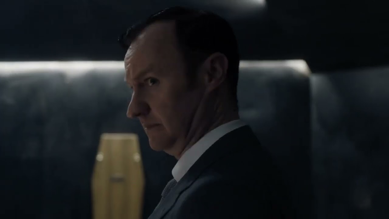 Sherlock | Smashing the coffin