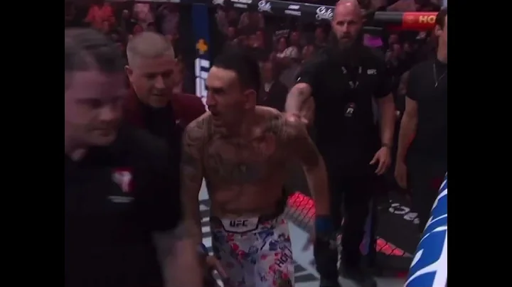 MAX HOLLOWAY KNOCKS JUSTIN GAETHJE OUT COLD IN THE FINAL SECOND AT UFC 300