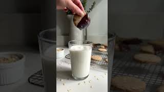 Slow Motion Cookie Dunk