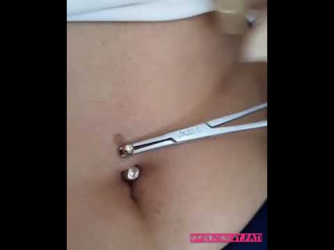 Vidéo: Comment nettoyer un piercing au mamelon : 10 étapes (avec photos)