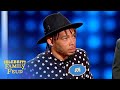 NFL Legends pull off an awesome steal! | Celebrity Family Feud