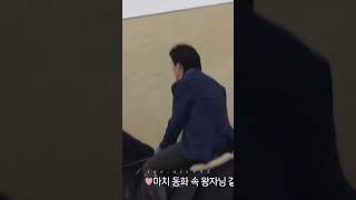 Princess Jennie Meet Prince Kim Taehyung . Love At First Sight