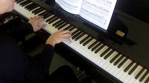 Bastien Intermediate Multi-Key Solos 3 No.3 Suite in Baroque Style Prelude (P.8)
