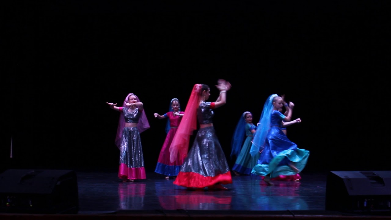 РадхаКришна дебют премиум фест