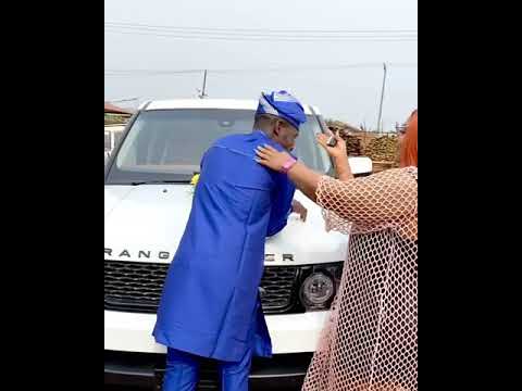 Actress Biodun Okeowo "Omoborty" Surprises Comedian "Ijebu" With Range Rover Sport SUV