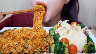 ASMR Curry Samyang fire noodles and stir fried cuttlefish with brocolli eating sounds | LINH-ASMR