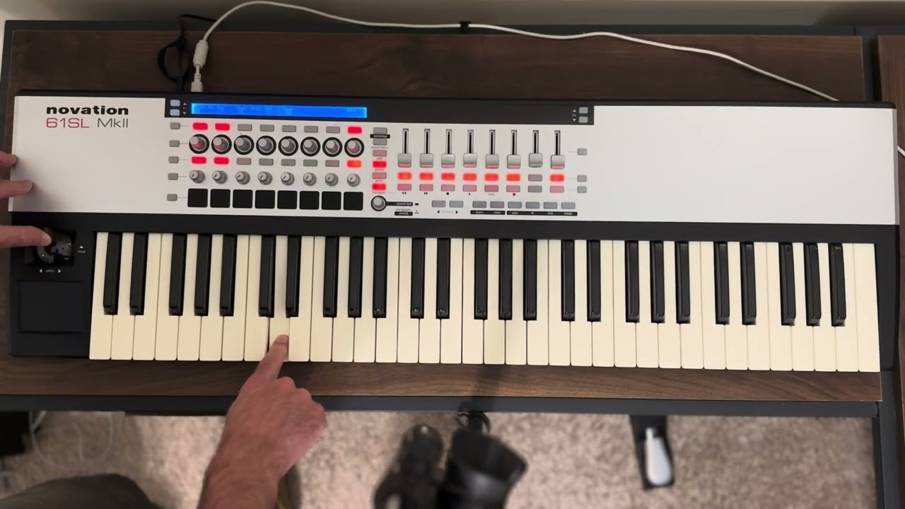 Mod and Pitch Bend Demonstration - Novation 61SL MkII