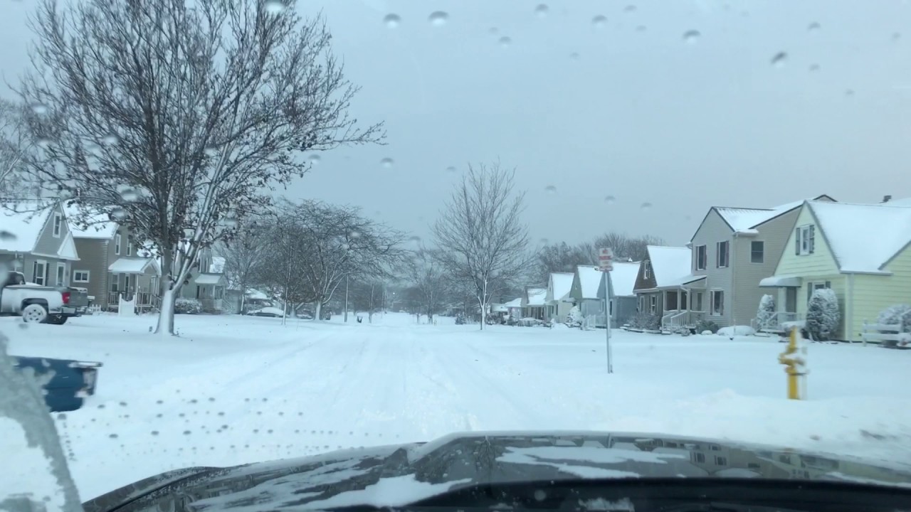 Ford Mustang GT driving in snow - YouTube