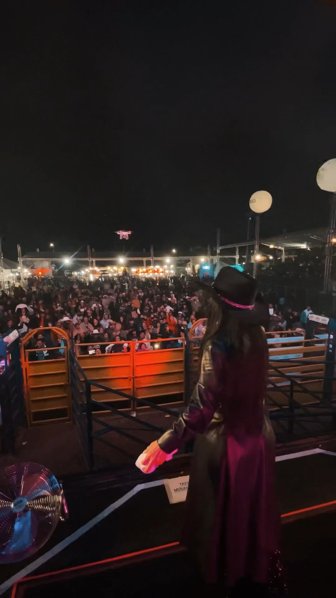Alguém lembrou que sábado estava frio?? Show em Tapiraí-MG ?Que noite! Vcs são fodaaaah ?