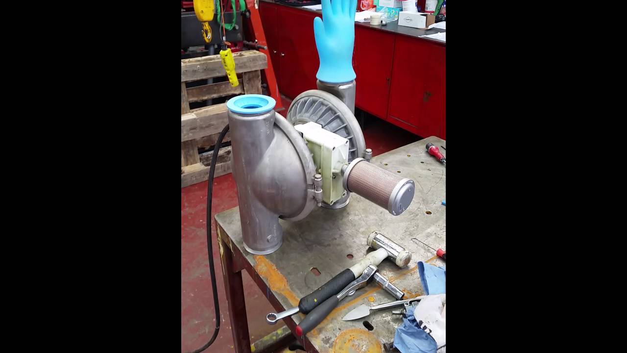 Put your hands in the air if you know how a Wilden pump works? YouTube