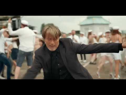 Video: Mads Mikkelsen Neto vrednost: Wiki, poročen, družina, poroka, plača, bratje in sestre