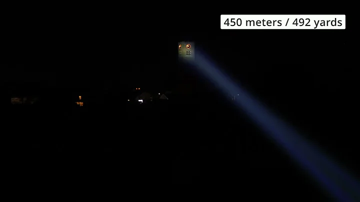 Maxtoch Owleyes W PRO LEP flashlight beamshot at 450 meters (camera: manual settings)