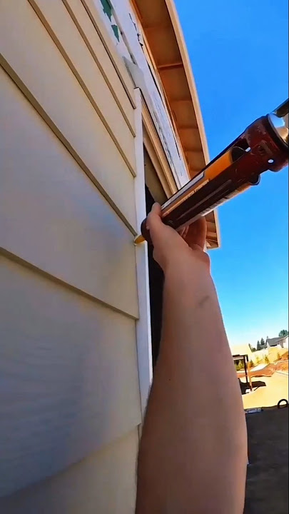 What kind of glue material does this man use‼️😱#shortvideos #american