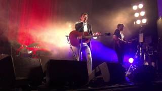 Video thumbnail of "The Last Shadow Puppets - She Does The Woods live @ Olympia (Dublin 25 may 2016)"