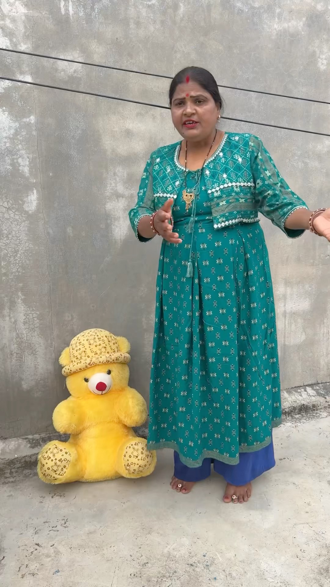 Teddy ko kyu maara ?❤️? #shorts #emotional #concept #teddy #funny #comedy #ytshorts