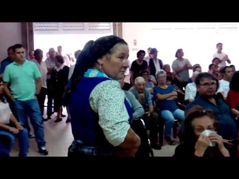 Associa&ccedil;&atilde;o Barquinha Saudosa canta Malmequer Mentiroso em Boa Aldeia, Viseu