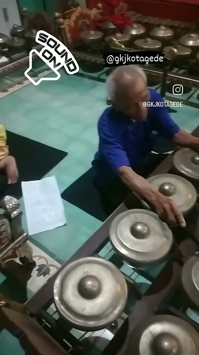 di sela-sela latihan Karawitan Puspo Reno GKJ Kotagede Yogyakarta #gerejakristenjawa #karawitan