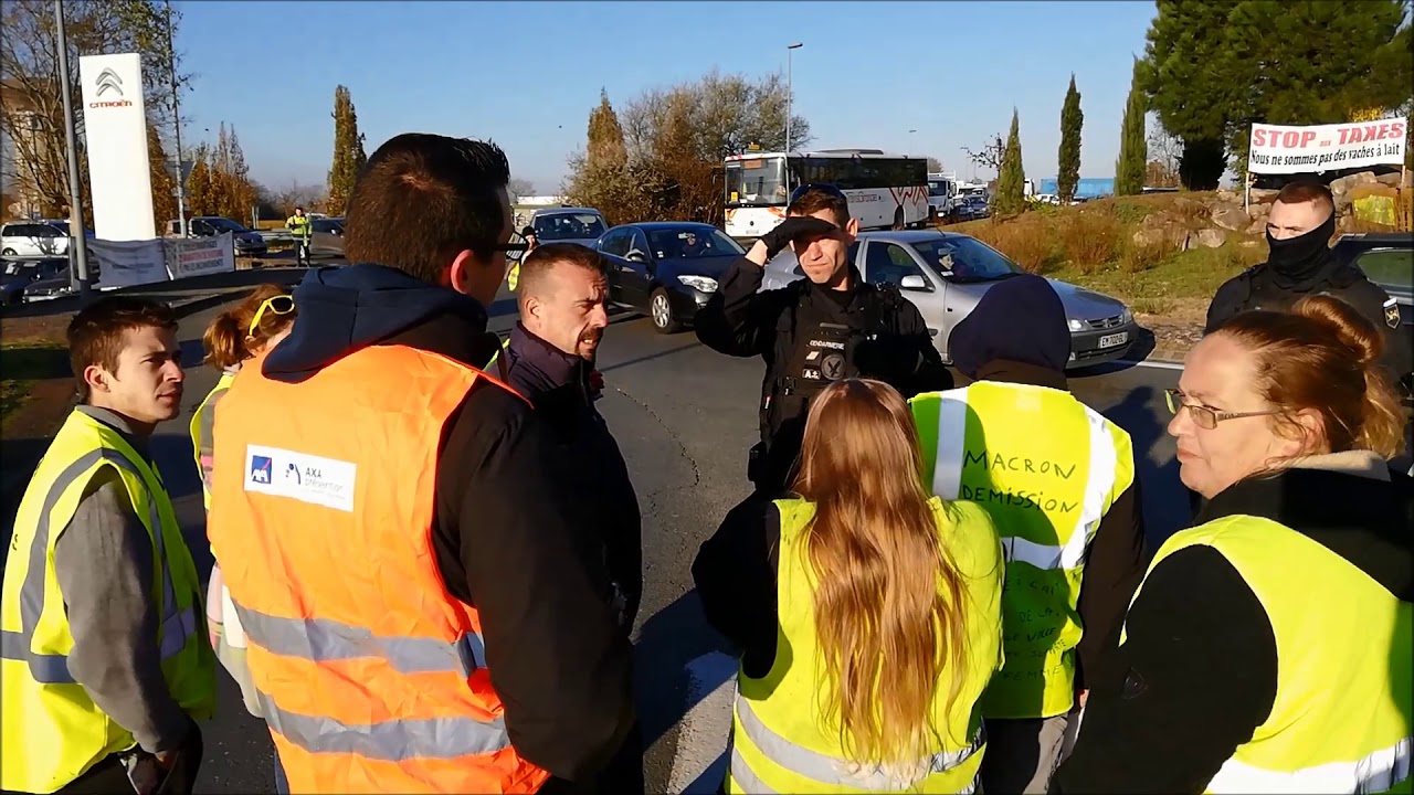 Gironde Lopération Des Gilets Jaunes à Libourne