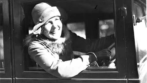 BERYL MILLS, the first "Miss Australia [1926] spea...