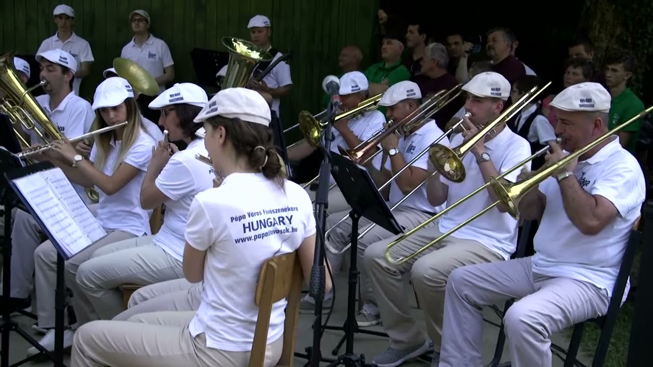 NEOTON FAMÍLIA EGYVELEG fúvószenekarra (hangszerelte: Horváth Adrián)