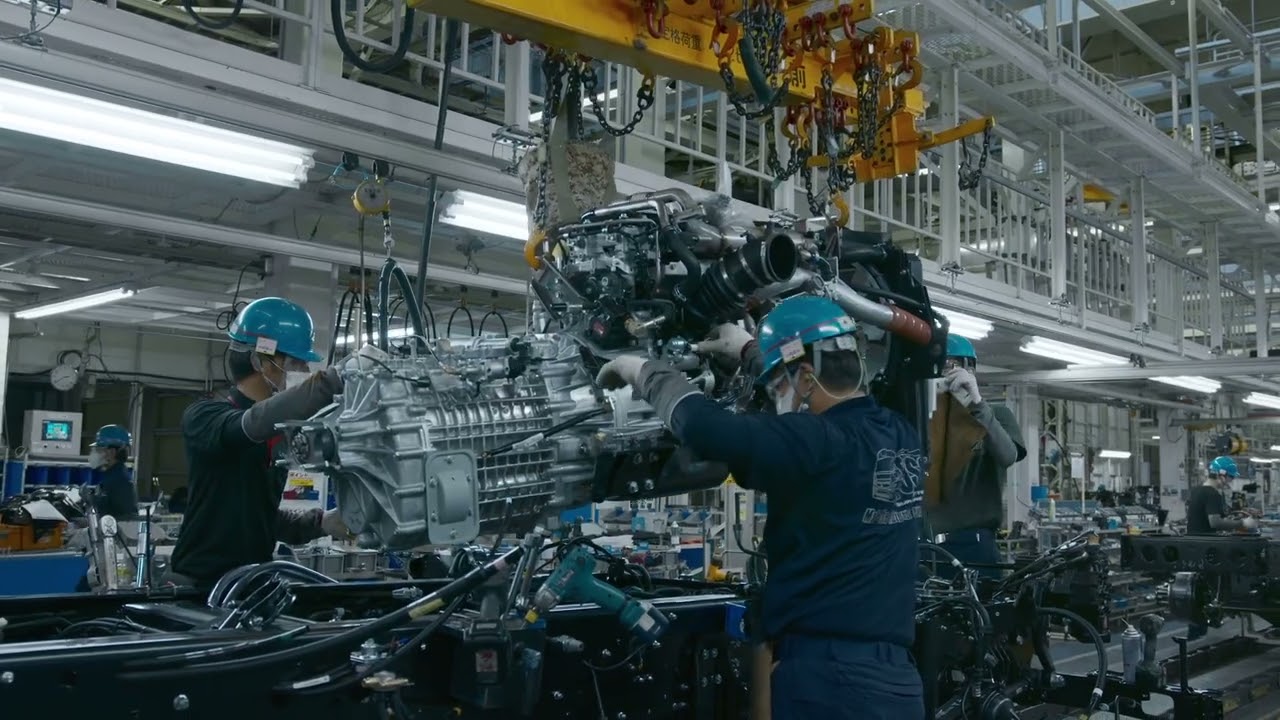 FUSO | From our Kawasaki plant to the world - YouTube