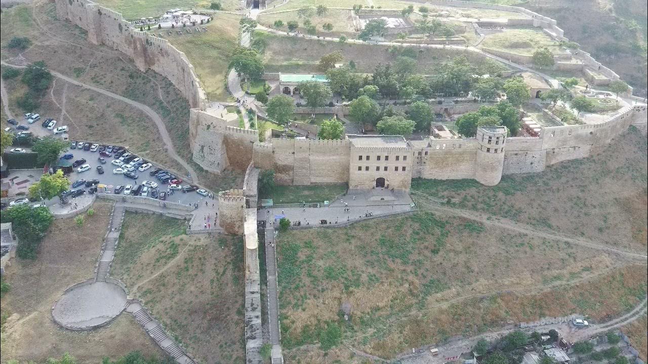 Дербентский крепость видео экскурсия