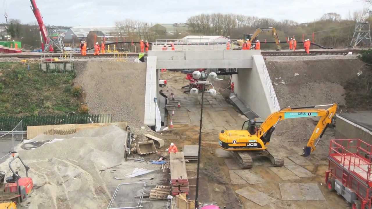 Time Lapse -  rail bridge reconstruction, Cow Lane, Reading, Christmas 2011