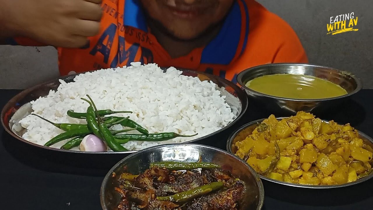 Spicy Small Fish Fry with Dal, Pepe Vaji & Rice | deshi Food Eating | asmr mukbang #EatingWithAV