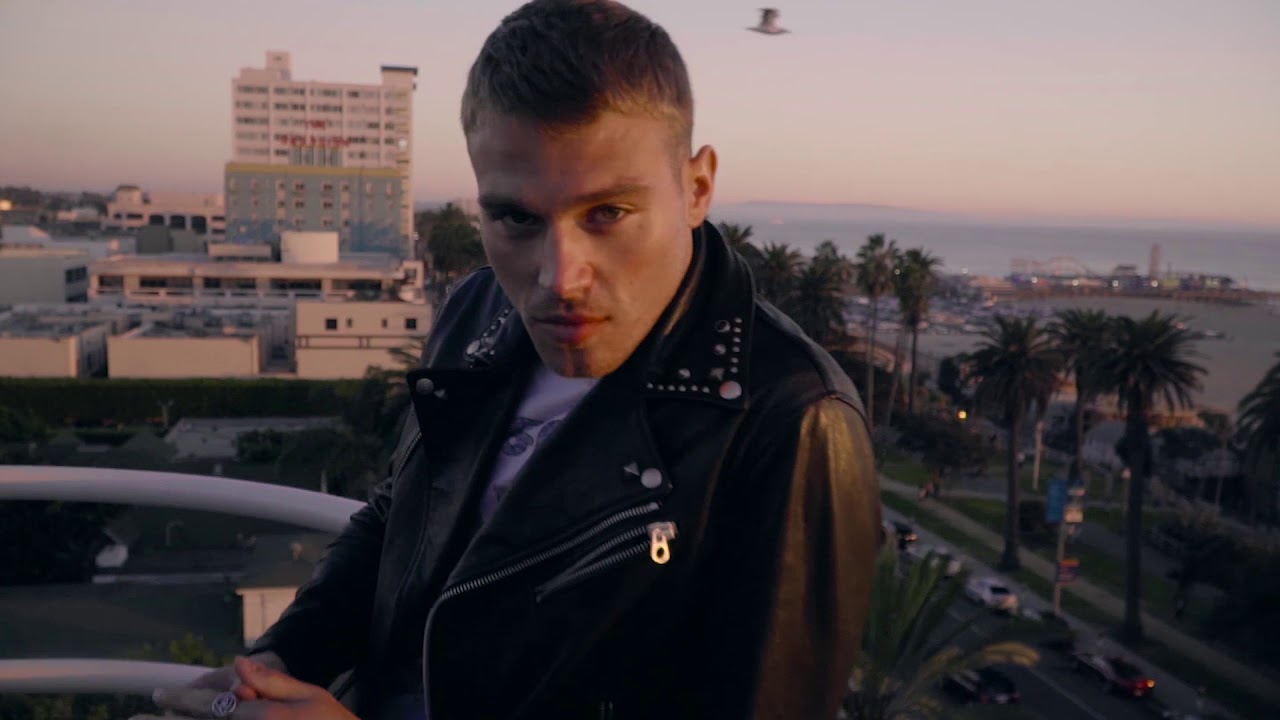 REPLAY The SS18 collection is here!