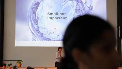 Sandy Chan: The invisible world in glass of water....