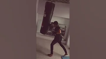 أيا ليت الذي فـي بالـي ي بالـي 