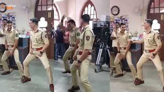 Akshay Kumar Ranveer Singh Performing Their Aila Re Aillaa Step Akshay Ranveer Dance 