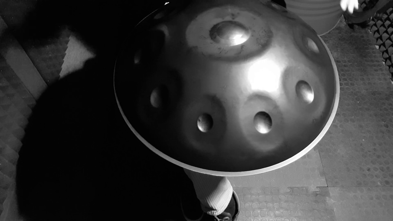 Nomad handpan - E Hijaz 11 demo.