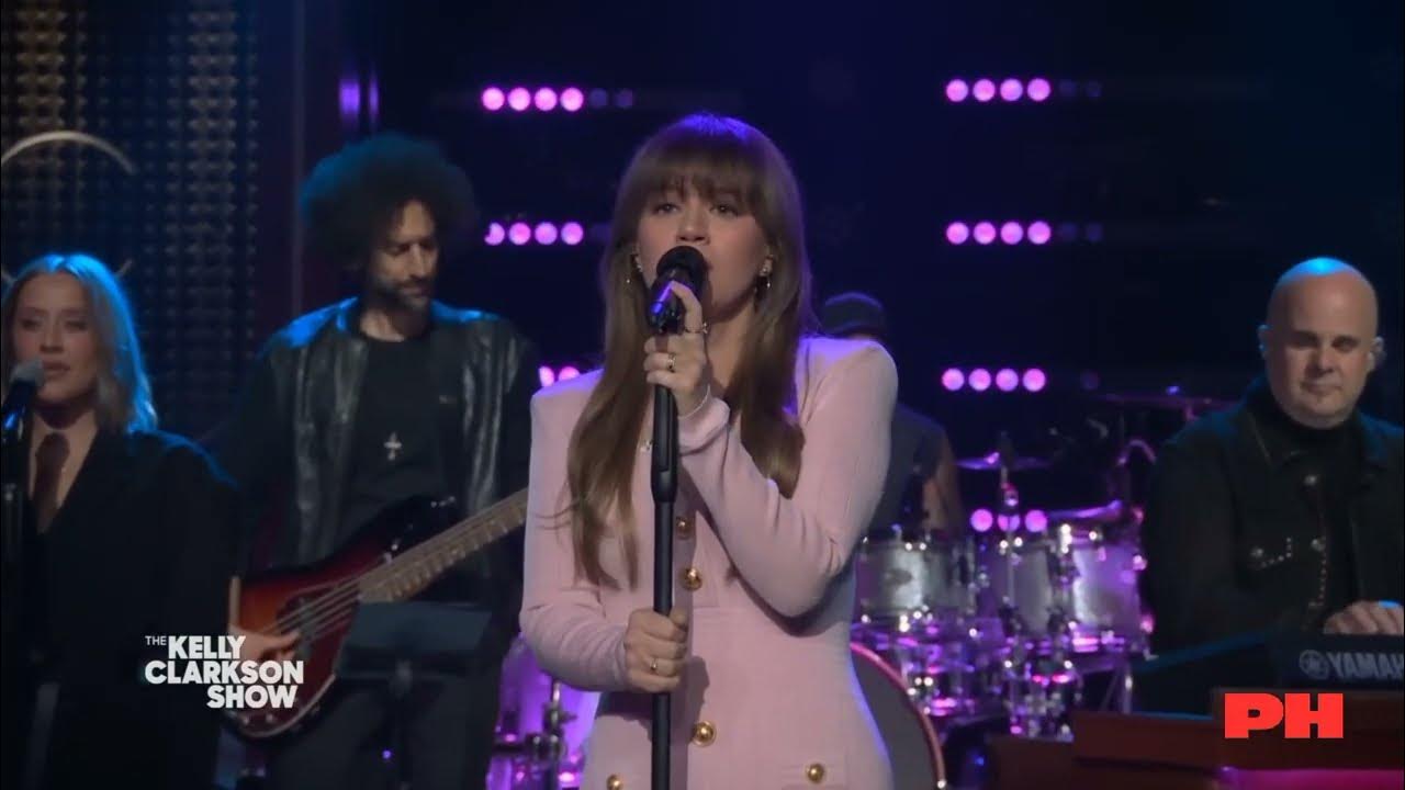 Kelly Clarkson - Pink Pony Club (Cover Chappell Roan) (Live on The Kelly Clarkson Show) Kelly Clarkson - Pink Pony Club (Cover Chappell Roan) (Live on The Kelly Clarkson Show)