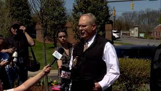 Nashville school shooting: Police hold briefing after 6 dead, including 3 kids; female shooter dead
