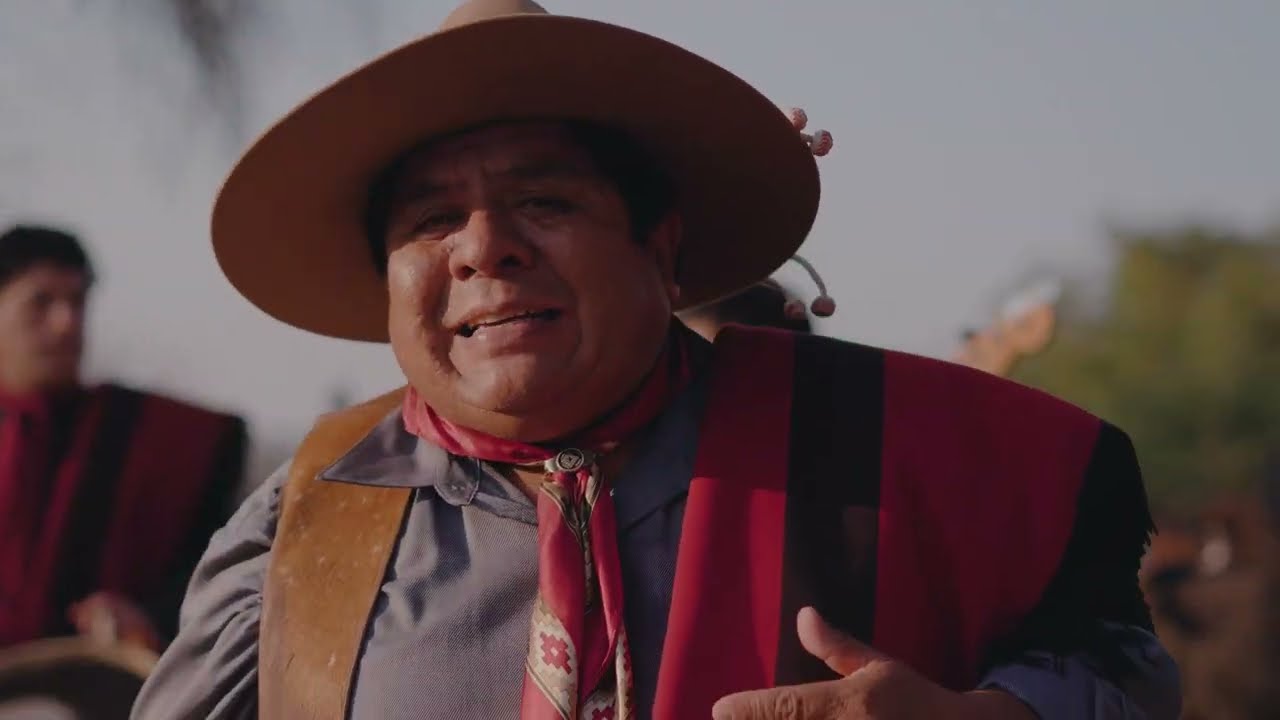 Enganchado de Chacarera, Gato y Escondido - LUCHIN ZEBALLOS (VIDEO OFICIAL)