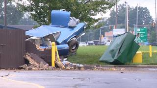 1 dead 2 seriously injured in Belleville crash